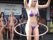 L'hula hoop più caldo di sempre